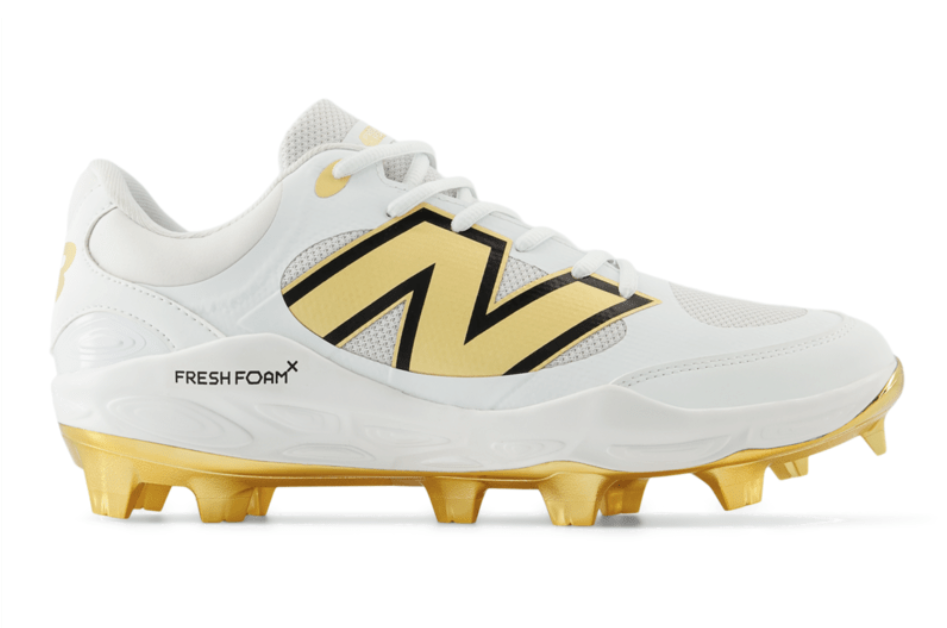 New Balance Tagged cleats Peligro Sports