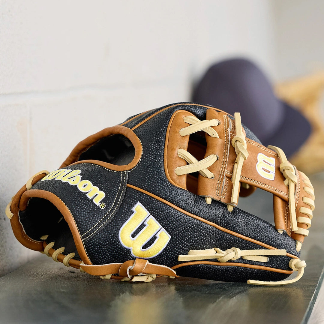 2026 Wilson A2000® Classics Series 1975SS 11.75" Infield Baseball Glove – SuperSkin™ | Pro Stock® Leather