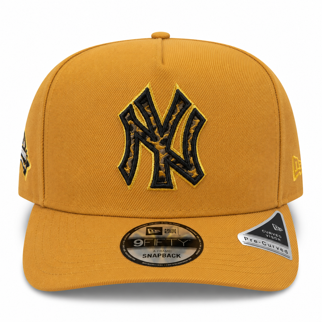 New Era New York Yankees 9FIFTY A-Frame Curved 25th Anniversary Patch Snapback Hat Khaki | MLB Adjustable Cap