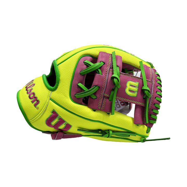 Wilson A2000 1975SS 11.75" GOTM March 2026 – Limited Edition Baseball Glove Premium Infield
