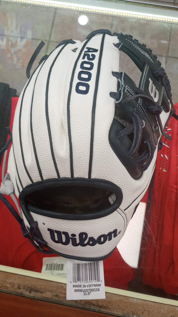 Wilson A2000 1786 11.5" NY BRONX EDITION - White/Navy - Right Hand Thrower