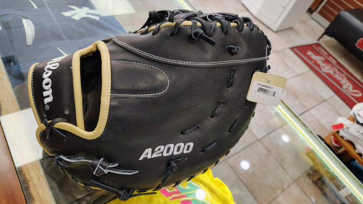 Wilson Pro Stock A2000 1617 12.5" First Base Baseball Glove - Left Hand Throw