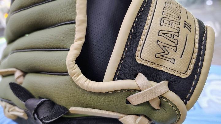 Marucci SWIFT SERIES Baseball Glove close up right side