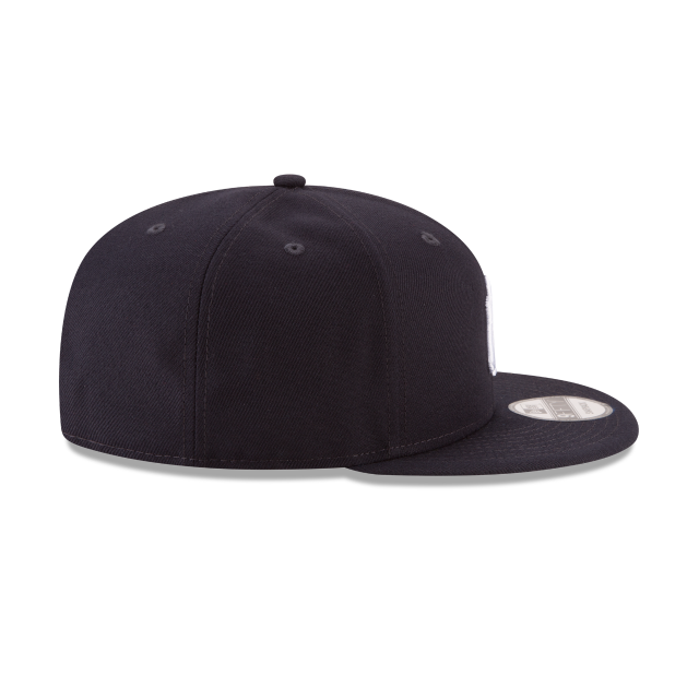 New York Yankees Basic 9FIFTY Navy Blue Snapback