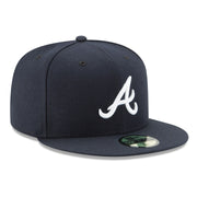 NEW ERA 59FIFTY ATLANTA BRAVES ROAD AUTHENTIC COLLECTION ON FIELD FITTED HAT