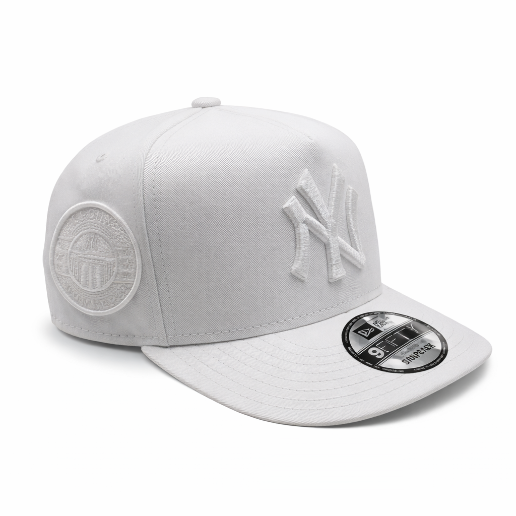 New York Yankees 9FIFTY AF Curved Bronx Bombers Snapback Cap – White Adjustable MLB Flat Curved Brim Hat