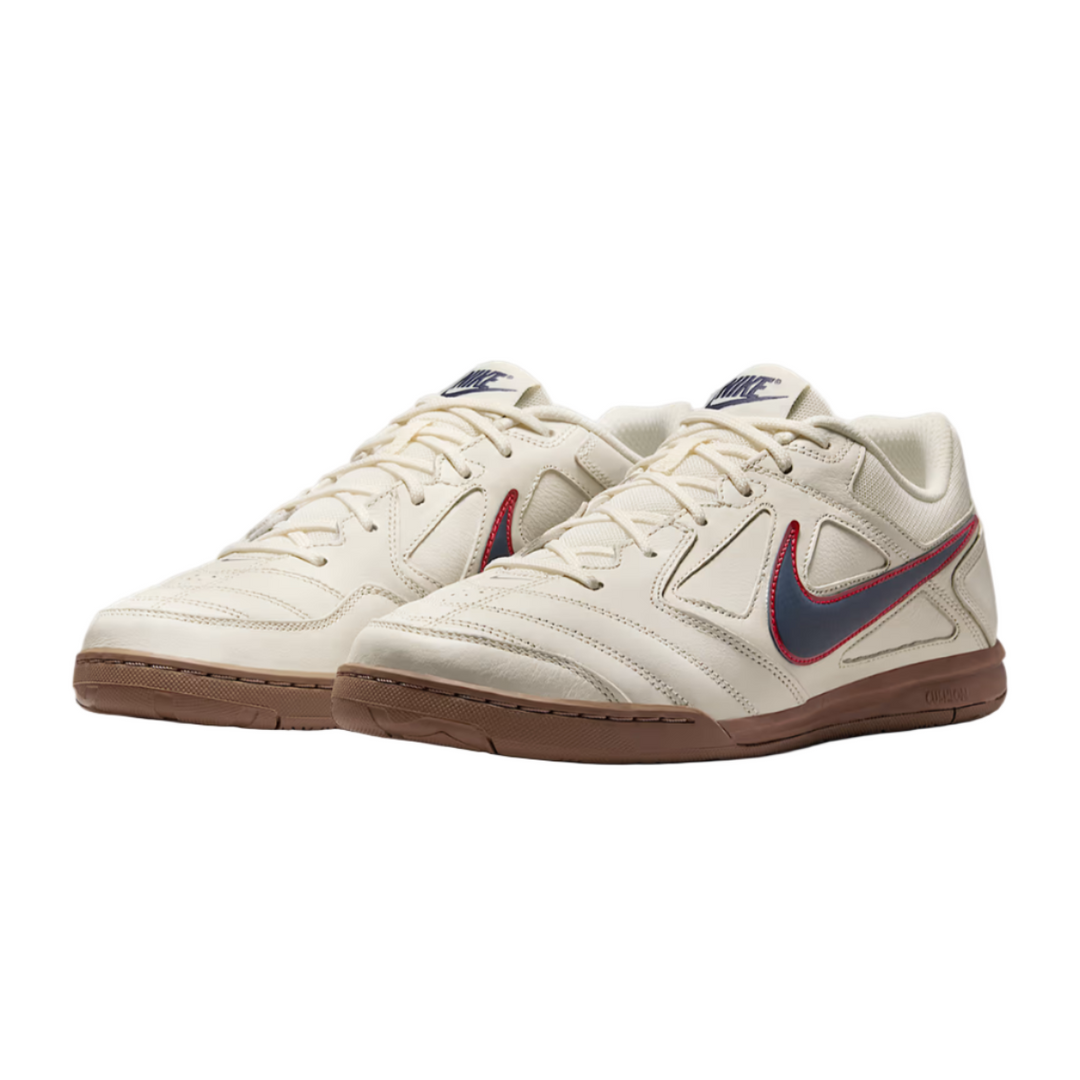 Nike Gato Indoor Soccer Shoes