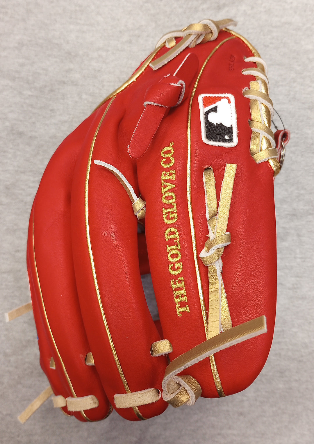RawlingsHOHCustomPuertoRicoGloveexclusiveedition-PRO204-2righthandthrowinfieldglove11.5inchesredcolorrightside