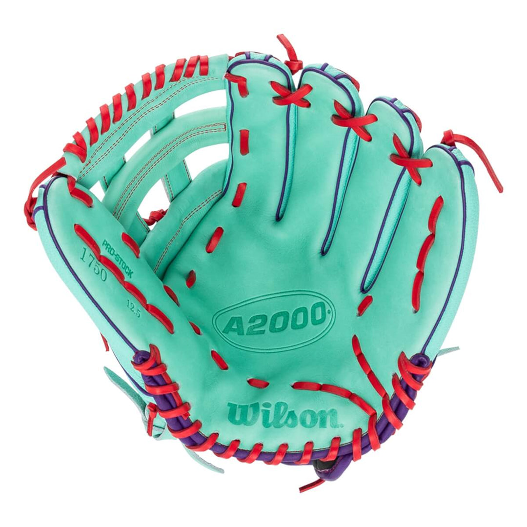 Wilson 2025 Fall A2000 1750SS 12.5" Outfield Glove4