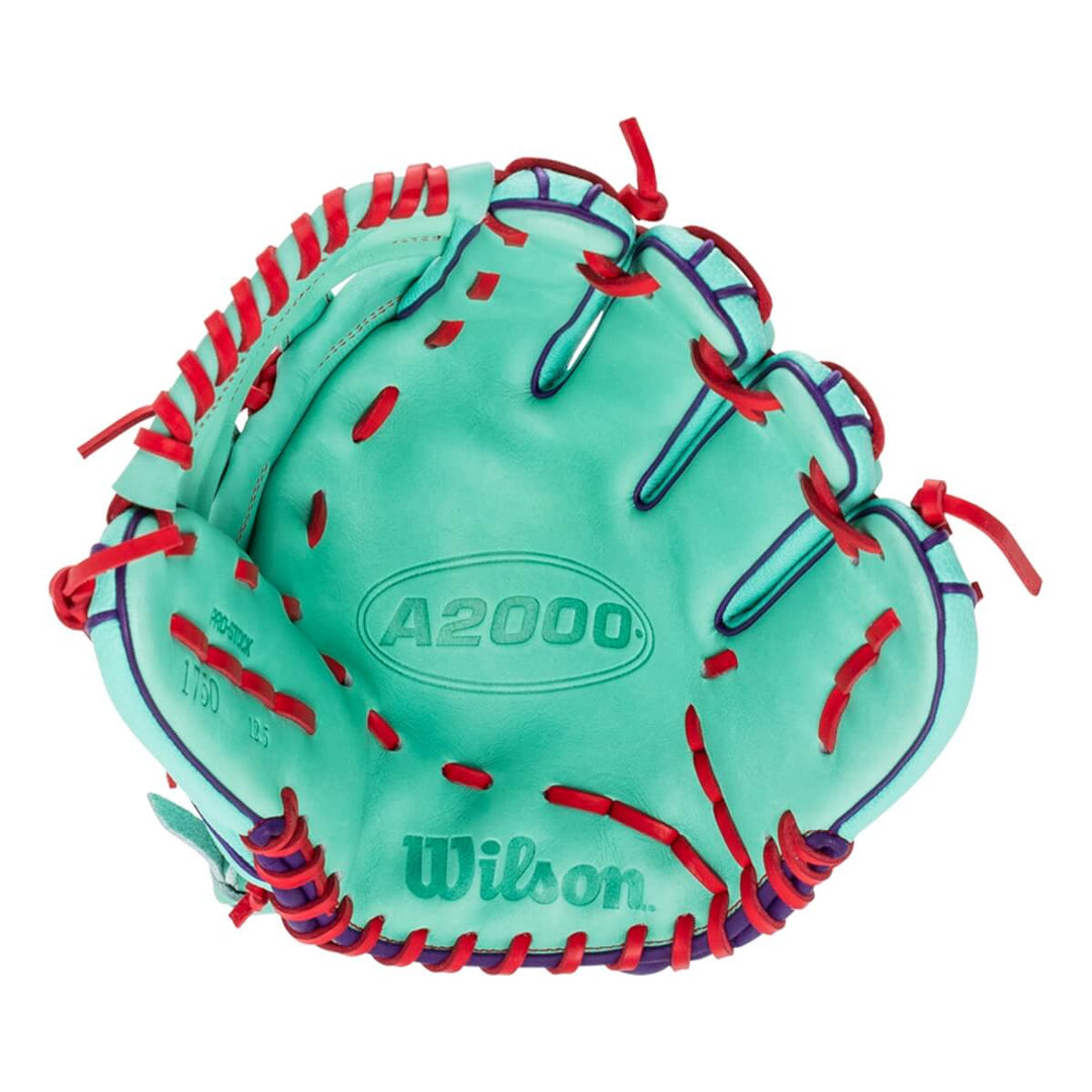 Wilson 2025 Fall A2000 1750SS 12.5" Outfield Glove5