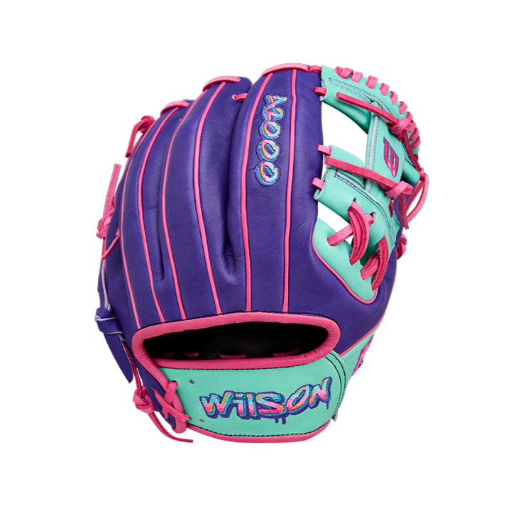 Wilson 2025 OMAHA A2000 1975 GRAFFITI 2.0 11.75" Infield Glove