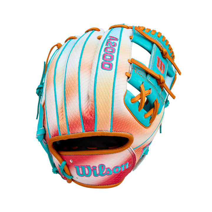 Wilson 2025 OMAHA A2000 1975 Northern Lights 11.75" Infield Glove