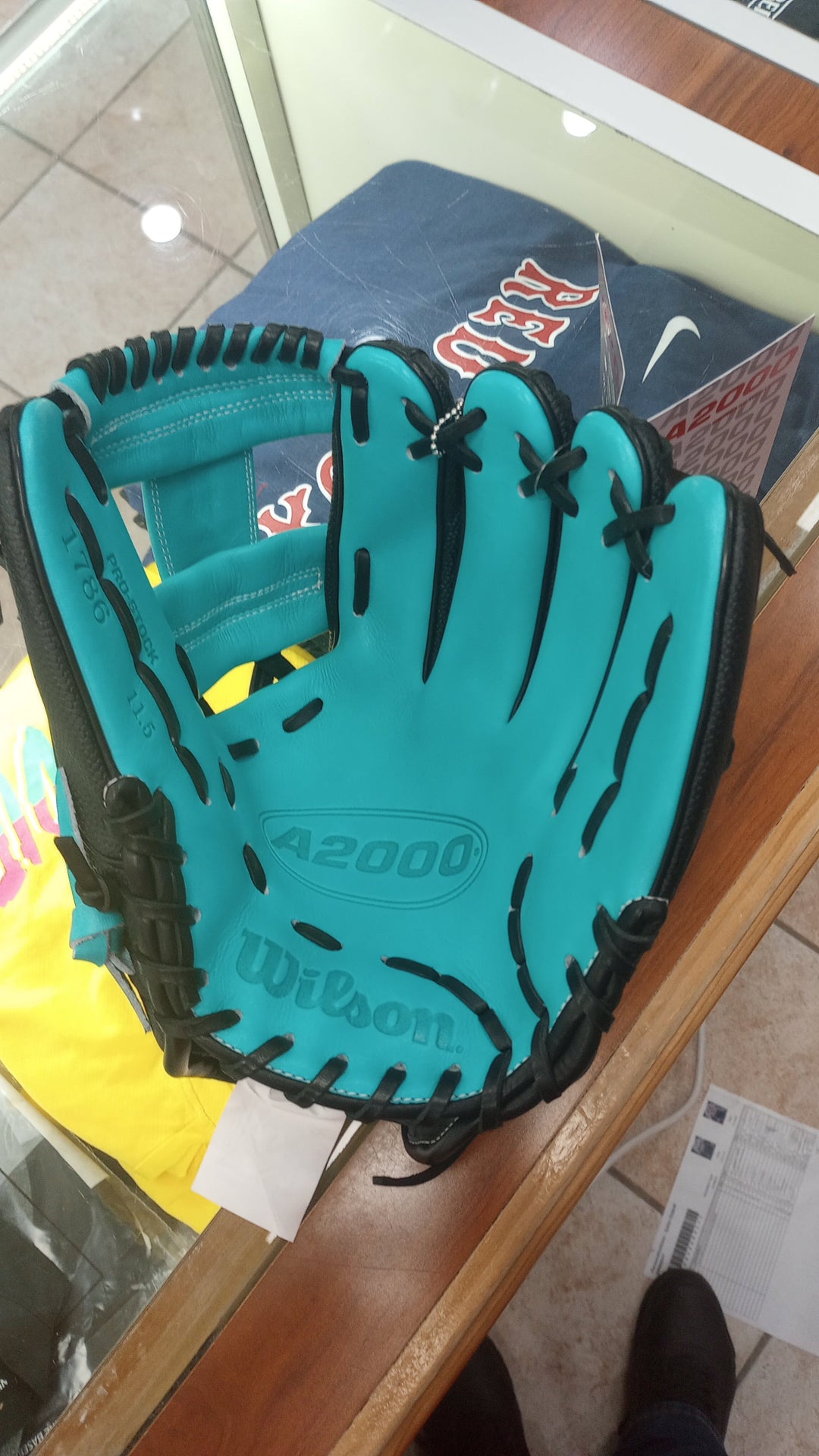 Wilson A2000 1786SS 11.5" Infield Baseball Glove - Black/Teal - Right Hand Thrower4