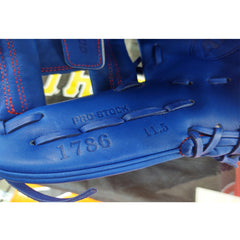 Wilson A2000 1786 11.5" Infield Baseball Glove - Royal Blue - Righ Hand Throw3