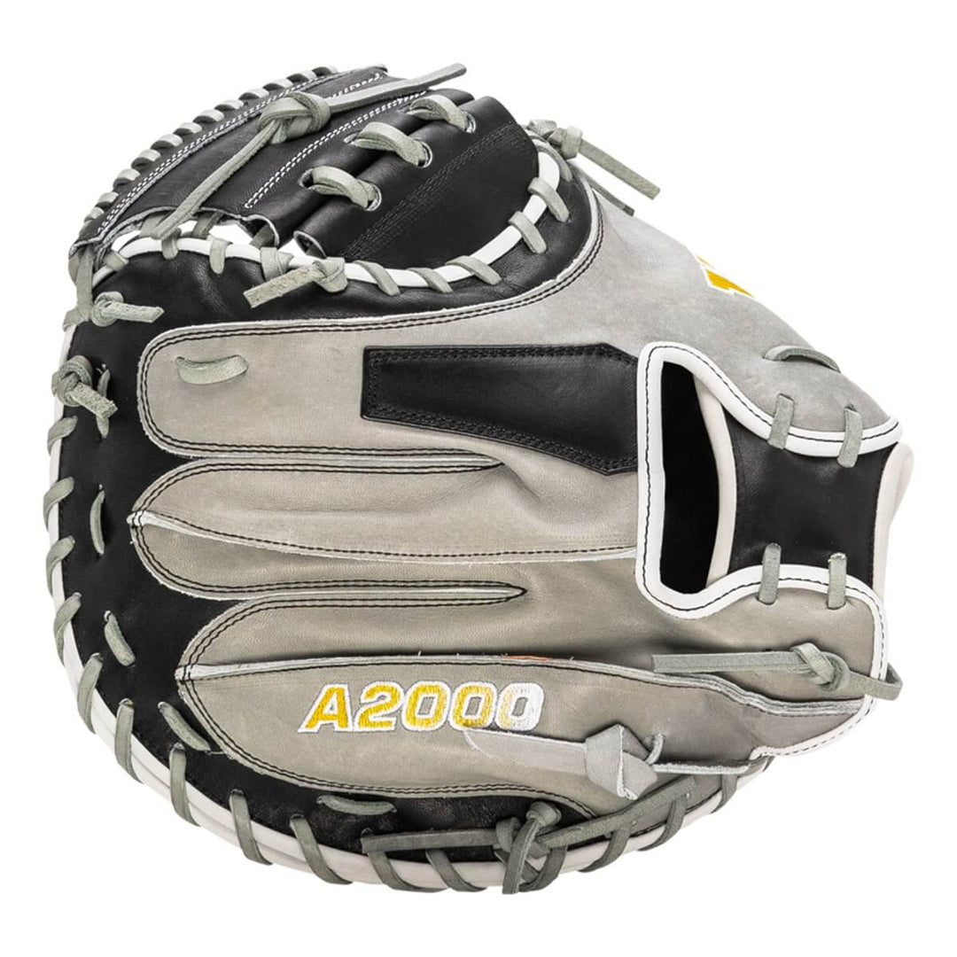 Wilson A2000 M2 33.5" Catcher's Mitt - Black/Gray1