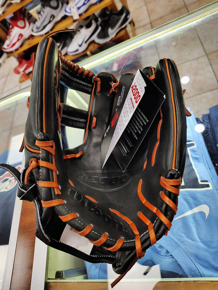 Wilson Pro Stock A2000 1716 11.5" Right Hand Throw Infield Baseball Glove