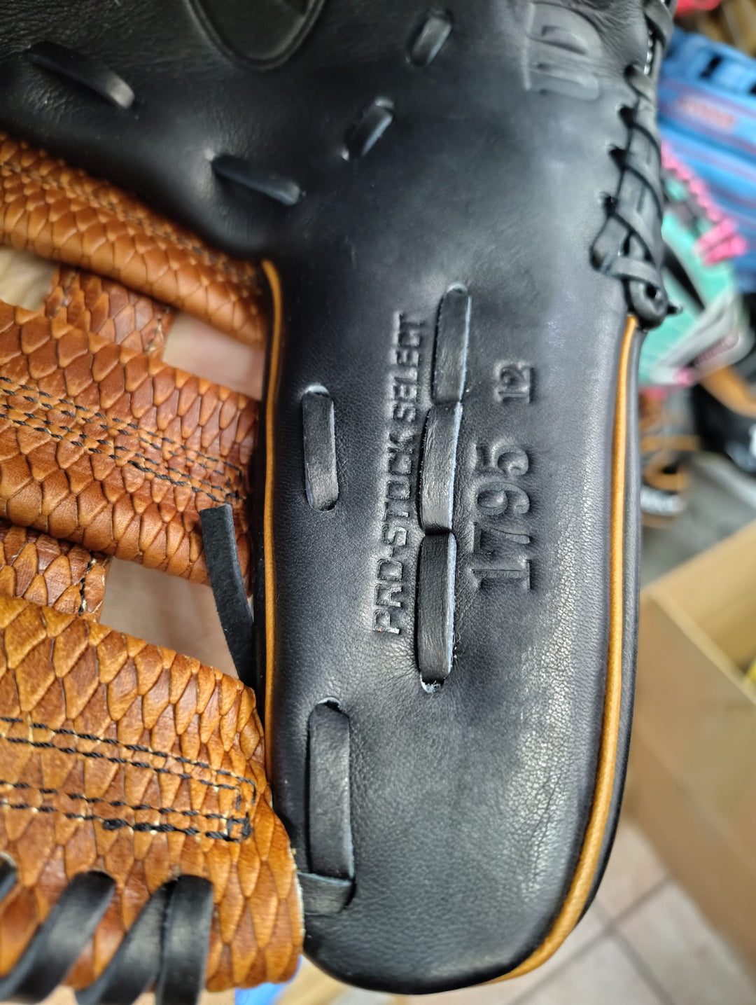 Wilson Pro Stock A2K 1795 12" Right Hand Throw  Baseball Glove3