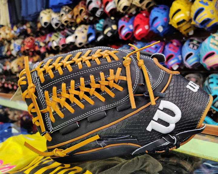 Wilson Pro Stock A2K D33 11.75" Infield Baseball Glove - LHT3-LHT5