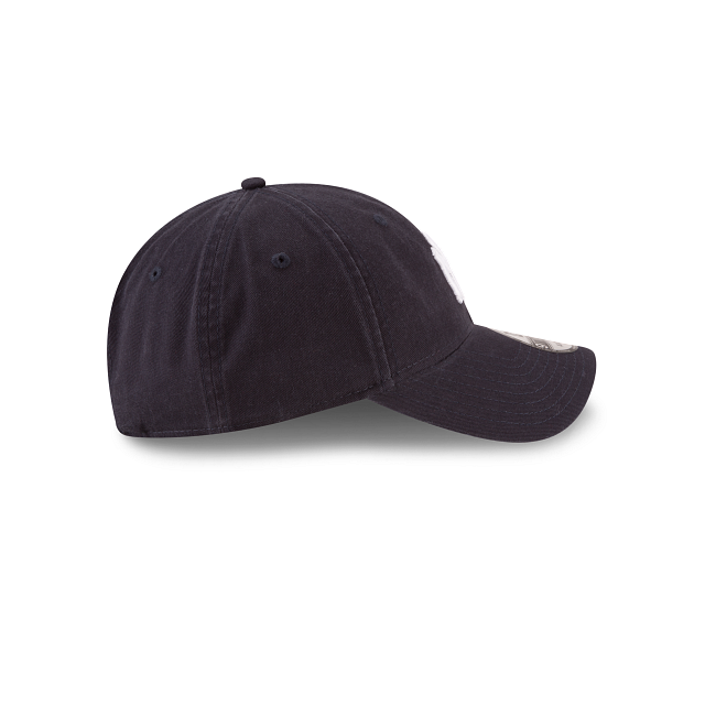 New Era New York Yankees Core Classic 2.0 Adjustable Hat | MLB Dad Cap