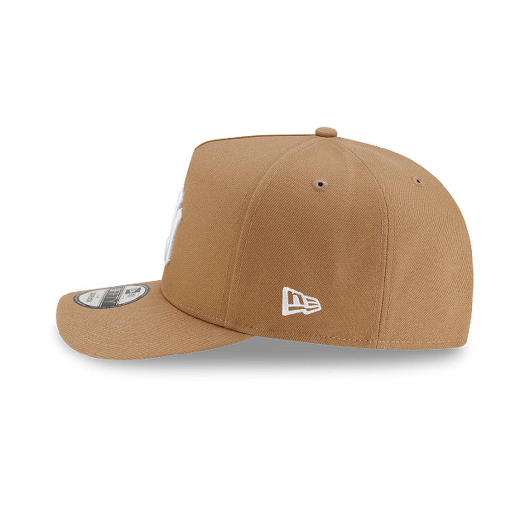 New Era Yankees khaki 9FIFTY A-Frame cap with side logo