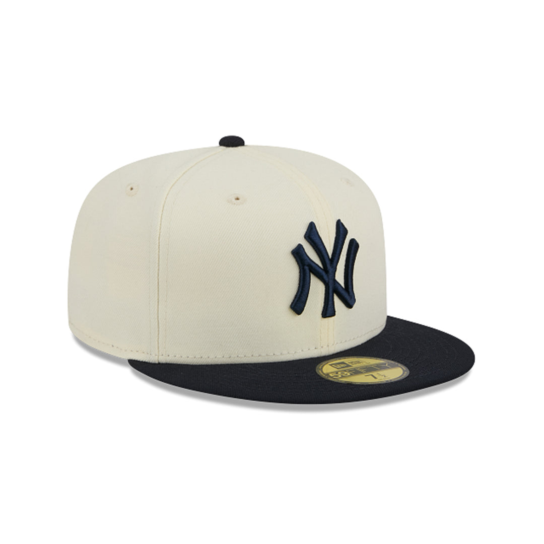 Front angled view of New Era New York Yankees Color Basic 59FIFTY fitted hat