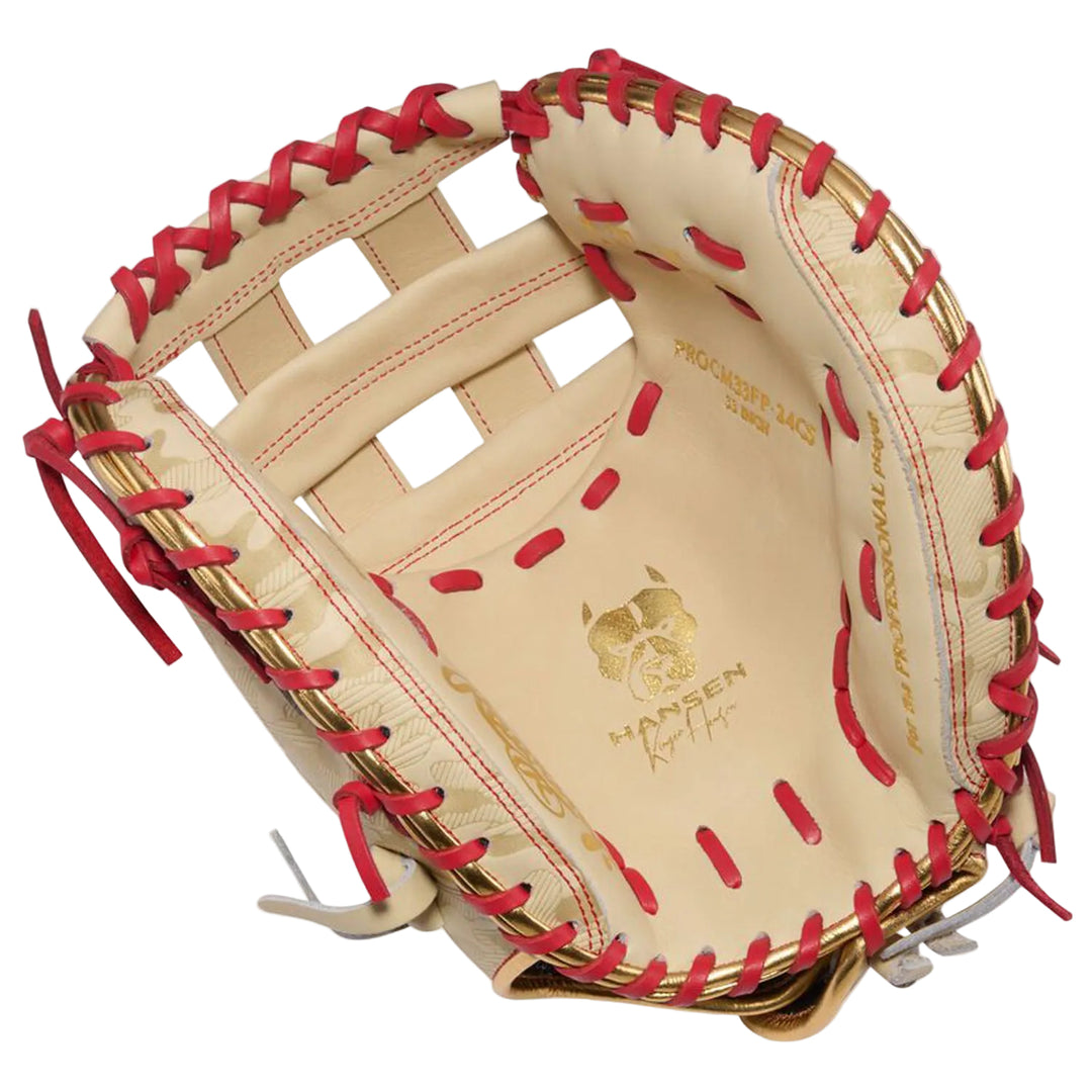 Rawlings 33-inch fastpitch catcher mitt interior view