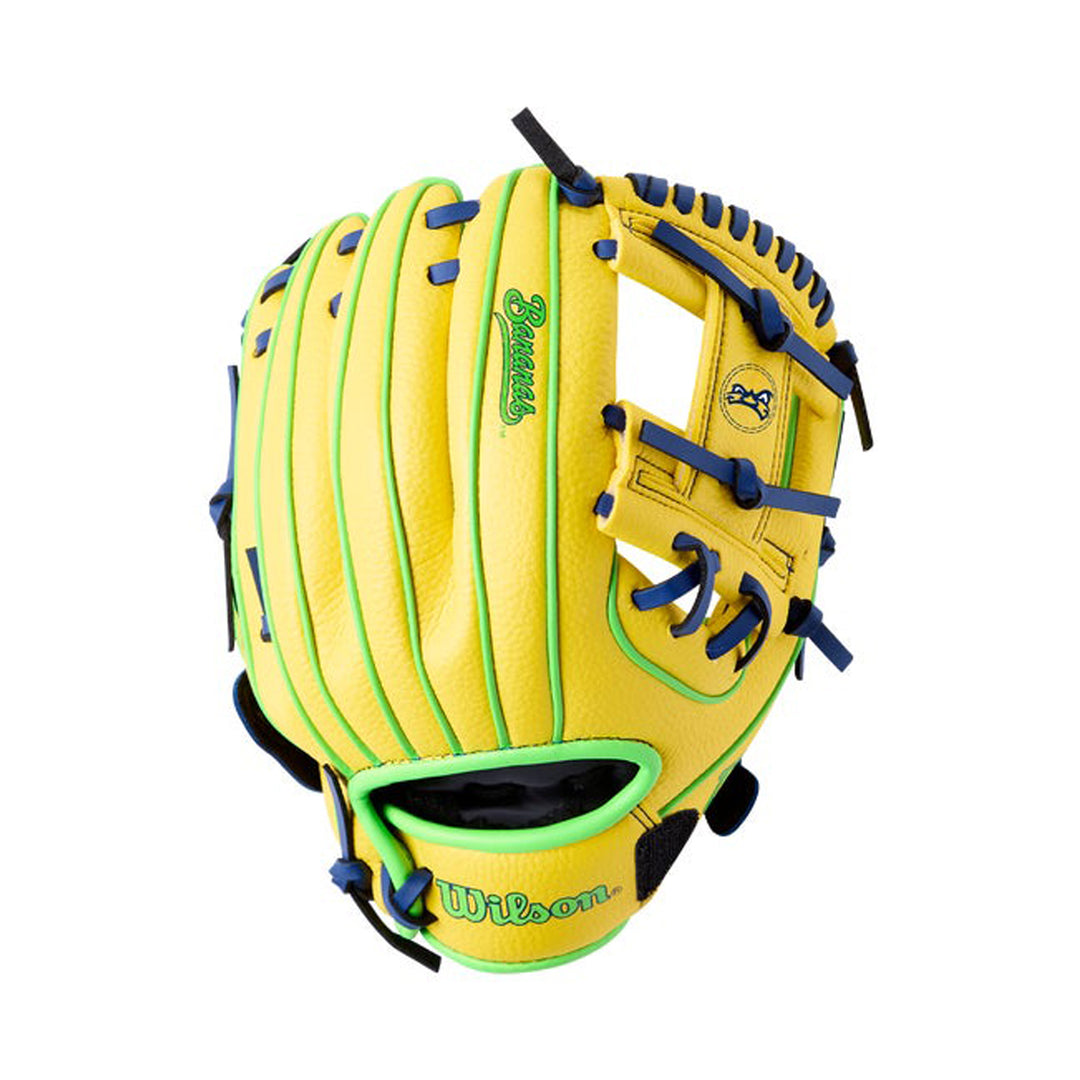 Wilson Savannah Bananas A200 youth baseball glove close-up