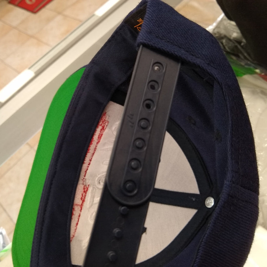 Embroidered_Logo_De_lo_mio_SnapBack_Hats_Navy1