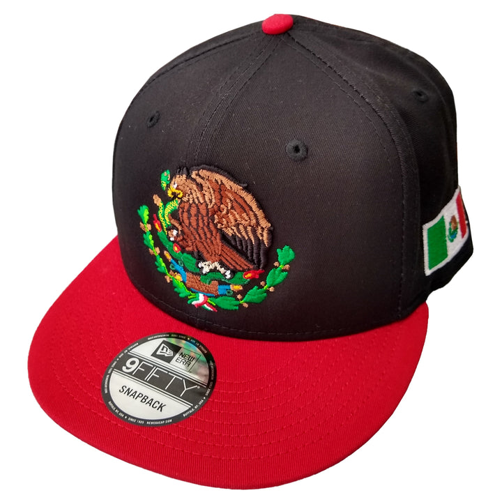 Embroidered Shield and flag SnapBack Mexico Black - Red Hat