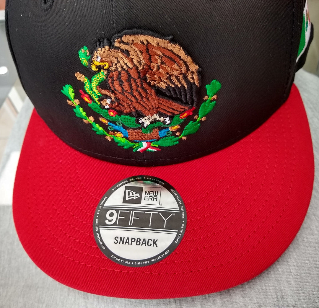 Embroidered Shield and flag SnapBack Mexico Black - Red Hat2