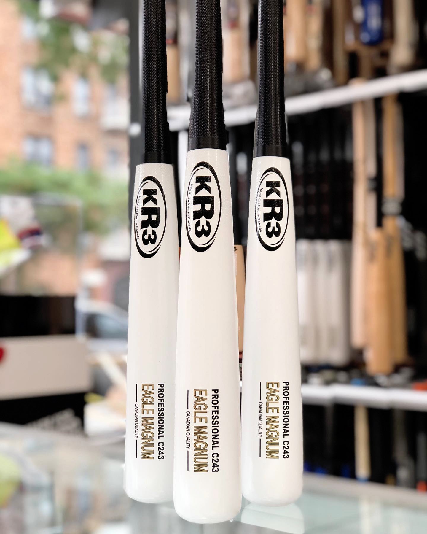 バット ker KR3 Eagle Magnum C243 Professional Baseball Bat – Peligro Sports