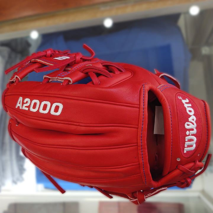 Wilson A2000 1786 11.5" Infield Baseball Glove - EXCLUSIVE EDITION - Righ Hand Throw1