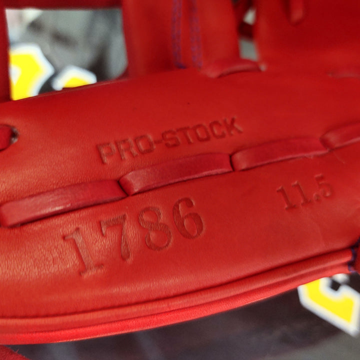 Wilson A2000 1786 11.5" Infield Baseball Glove - EXCLUSIVE EDITION - Righ Hand Throw5